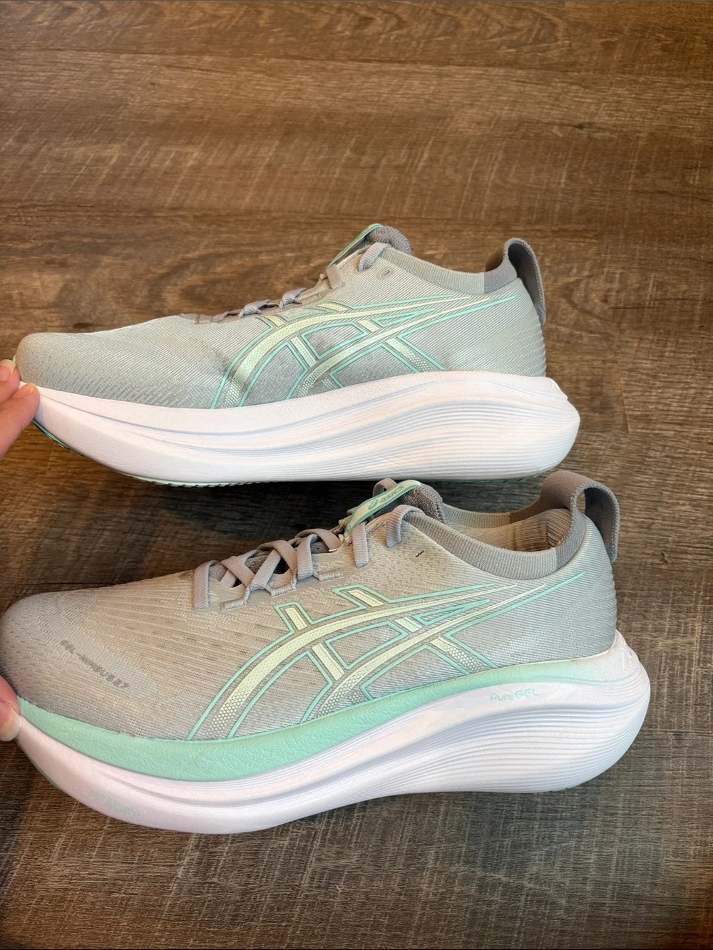 ASICS Gel-Nimbus 27 Running Shoes Women’s 8.5W WIDE Piedmont Grey/Mint